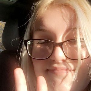 Meet your Posher, Sierra